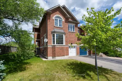 8 Townwood Drive 86, Richmond Hill, On L4e 4y3