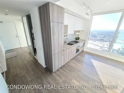 Condo Apartment in Vaughan