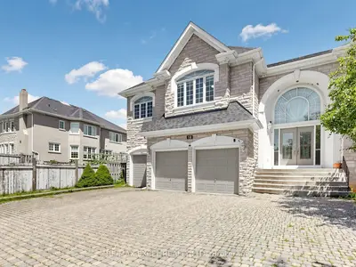 16 Frybrook Crescent, Richmond Hill, On L4b 4b8