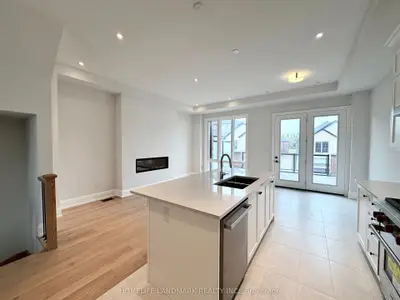 Att/Row/Townhouse in Markham