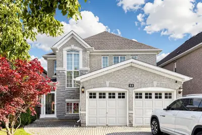Detached in Richmond Hill