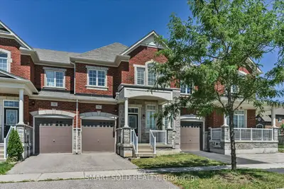 Att/Row/Townhouse in Markham