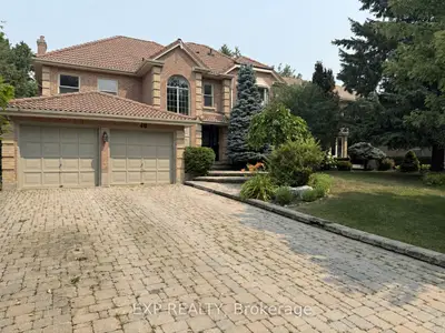 Detached in Aurora