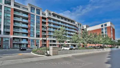 Condo Apartment in Markham