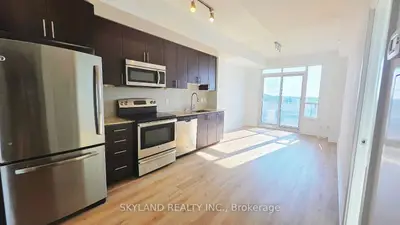 Condo Apartment in Markham