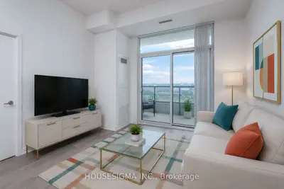 Condo Apartment in Vaughan