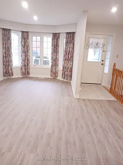 5 Brecken Drive, Georgina, On L4p 4a3