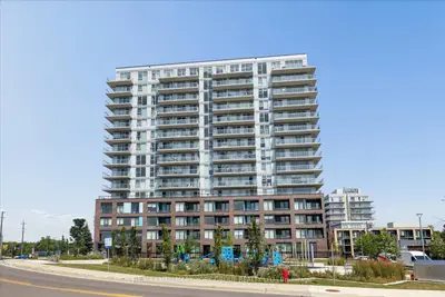 185 Deerfield Road 420, Newmarket, On L2y 0g7