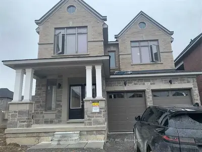 Detached in East Gwillimbury