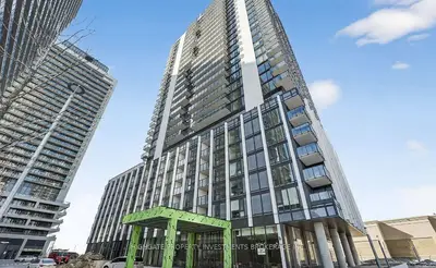 Common Element Condo in Vaughan