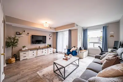 Condo Townhouse in Whitchurch-Stouffville