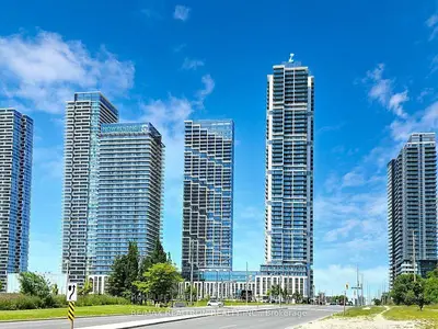 Condo Apartment in Vaughan