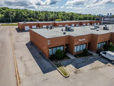 91 Fernstaff Court 12, Vaughan, On L4k 3l9