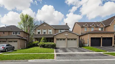 Detached in Aurora
