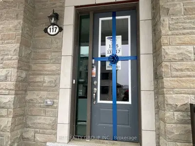 Att/Row/Townhouse in Markham