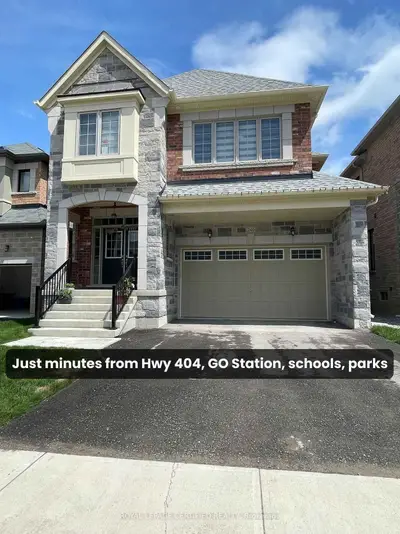 Detached in East Gwillimbury
