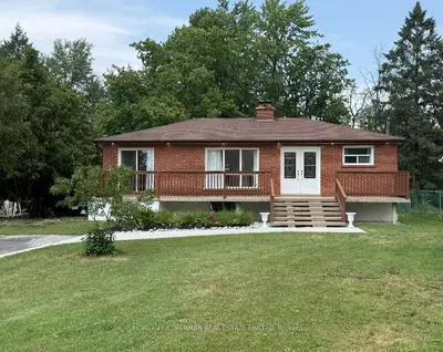 678 Trinity Street, Innisfil, On L9s 2g7