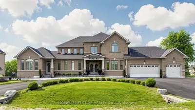 61 Ridge Road, Uxbridge, On L0c 1a0