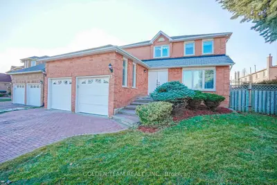 Detached in Markham