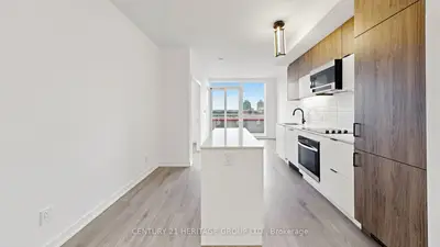 8888 Yonge Street 718, Richmond Hill, On L4c 5v6