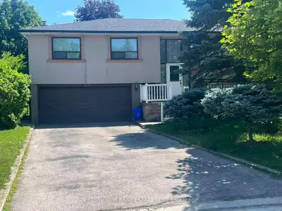 Detached in Richmond Hill