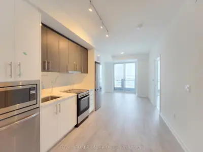 Condo Apartment in Markham