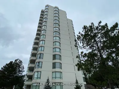 Condo Apartment in Vaughan