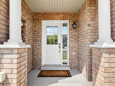 6 Barr Crescent, Aurora, On L4g 0b8