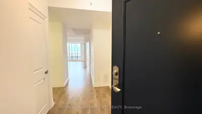 Condo Apartment in Markham