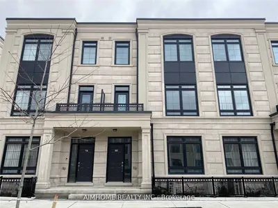 Att/Row/Townhouse in Markham