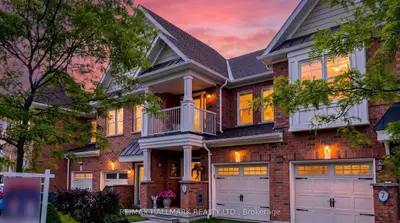 Att/Row/Townhouse in Whitchurch-Stouffville