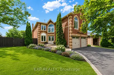 860 Hollander Road, Newmarket, On L3y 8g9