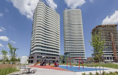 Condo Townhouse in Vaughan