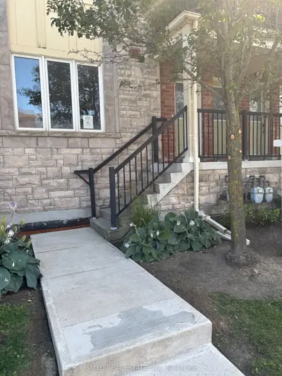2245 Bur Oak Avenue 86, Markham, On L6e 0c2