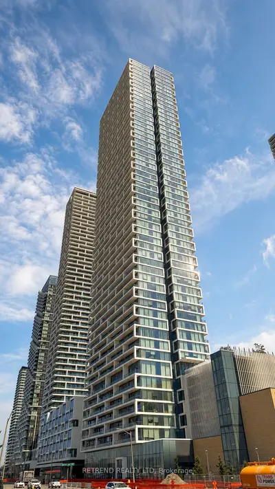 Condo Apartment in Vaughan