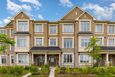 Att/Row/Townhouse in Markham