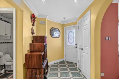 79 Westhampton Drive, Vaughan, On L4j 7j7