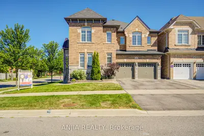 62 Holst Avenue, Markham, On L6c 0s6