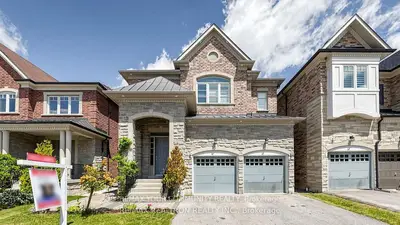 Detached in Richmond Hill