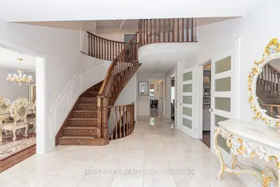 1 Elderwood Drive, Richmond Hill, On L4b 2x3