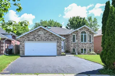 Detached in New Tecumseth