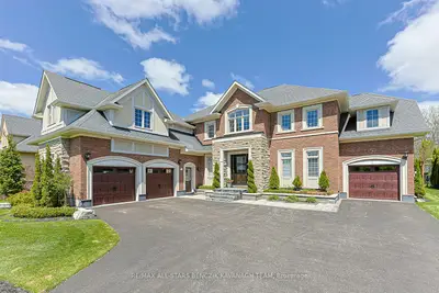 Detached in Uxbridge