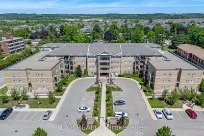 Condo Apartment in Whitchurch-Stouffville