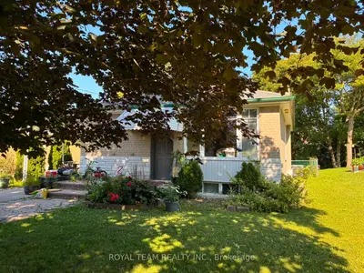 Detached in Aurora