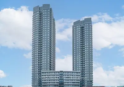Condo Apartment in Vaughan
