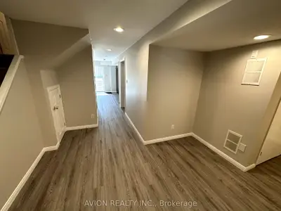 38 Rush Road Bsmt, Aurora, On L4g 7g5