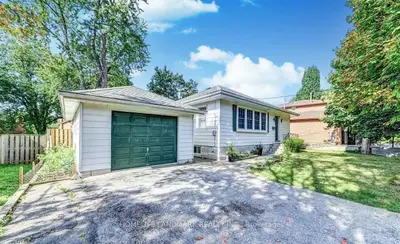 62 Peter Street, Markham, On L3p 2a6