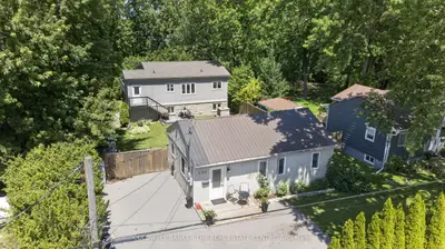 176 Pleasant Boulevard, Georgina, On L4p 2s4