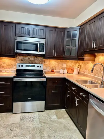 87 Avenue Road, Richmond Hill, On L4c 9n6