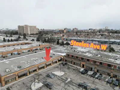 3300 Steeles Avenue W 16, Vaughan, On L4k 2y4